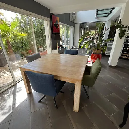 Moderne Vendargues